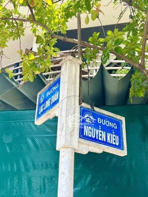 bán đất đường 7m5 số 19 nguyễn kiêù