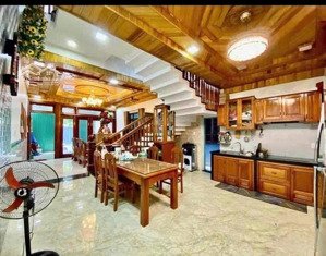3 tầng mt đồng kè diện tích lớn tới 133m