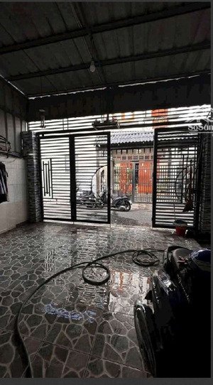 cần bán gấp nhà phú lợi thủ dầu một bình dương 2.280 tỷ 100m2 nhà phú lợi tdm bd