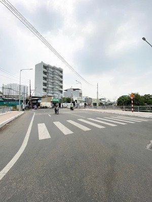 bán biệt thự tại bế văn đàn, 20 tỷ, 380m2, 4pn, 4wc, không thể bỏ lỡ