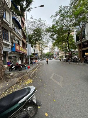 siêu phẩm quận hai bà trưng- tòa nhà 8 tầng mặt phố tuệ tĩnh - mặt tiền 7.3m - kinh doanh đỉnh