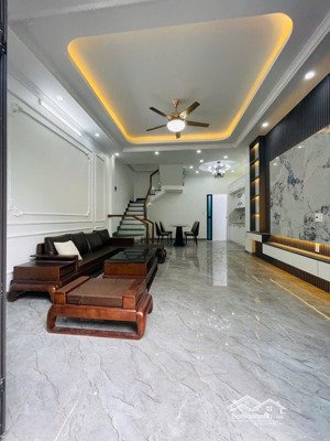 bán nhà đình thôn - lô góc hai mặt thoáng - ô tô đỗ cửa - giá 8,x tỷ