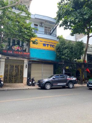 bán nhà mặt tiền trần nhật duật. vị trí đẹp kinh doanh trung tâm nha trang