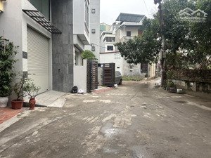 bán siêu phẩm lô góc ngọc thuỵ - gara - thang máy - full nội thất gần trường pháp