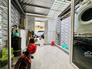 bán nhà tập thể tầng 1 phố lò đúc, vị trí cực hiếm, kinh doanh, nhỉnh 4 tỷ