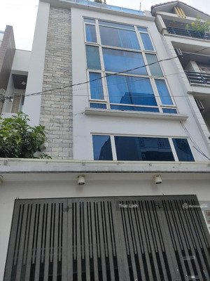 bán nhà đường bạch đằng khu sân bay 5x18m, trệt 3 lầu