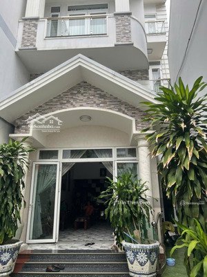 chính chù gấp bán mt giá hẻm nguyễn bỉnh khiêm, p1, gò vấp cn=158m2. có thang máy 5 tầng. chỉ 29 tỷ