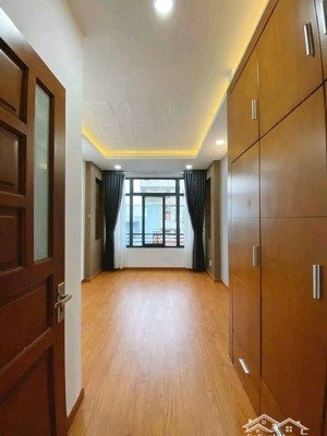 kẹt tiền bán gấp nhà bùi văn ba, quận 7. giá 2,69 tỷ, dt 56m2, lh như , sang tên ngay