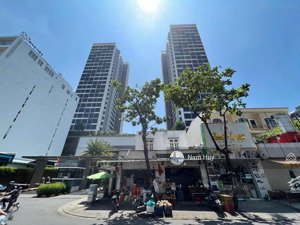 mặt tiền quốc hương, đoạn đẹp nhất phường thảo điền, q2. dt: 9x25m=225m2 vuông vức, giá chỉ 75 tỷ