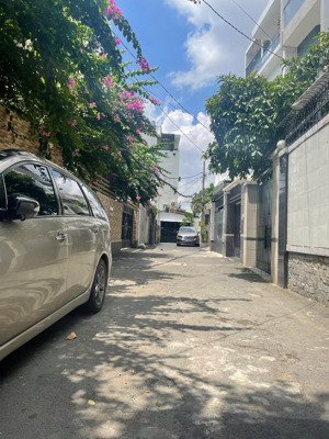 bán nhà 92m2 hẻm xe tải rộng rãi, thông thoáng, đường mai văn vĩnh q7, chỉ nhỉnh 7 tỷ