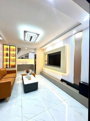 cực hiếm! cực hiếm! nhà đống đa phố xã đàn sổ đỏ riêng 34m2 nhà khung cột 4 tầng giá bán nhỉnh 5 tỷ