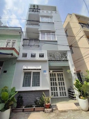 nhà khu vực víp đ.lê văn sỹ,q.pn,dt 5x12m, 4tst, 4 pn, sàn xd 207m2,h.đn, giá chỉ 11 tỷ