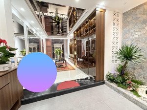 siêu phẩm giảng võ - ba đình - mặt tiền rộng - thang máy vù vù - full nội thất 5 sao - mới đẹp