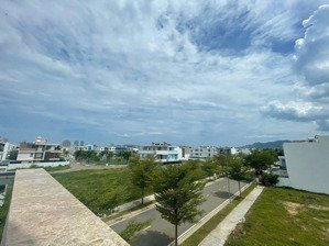 bán nhà khu đô thị mỹ gia, gói 2, có sẵn nội thất hiện đại, cao cấp, đường rộng 16m, đang cho thuê