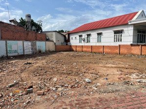 cần bán lô đất mặt tiền đường phạm thị tân, phú lợi (gần dê ninh bình) bình dương cũ