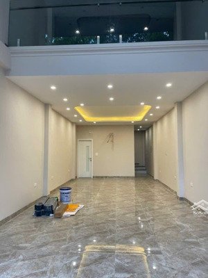 mặt phố trịnh đình cửu - kinh doanh - vỉa hè - 7 tầng thang máy