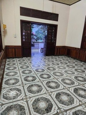 cần bán gấp căn nhà mặt tiền quốc lộ 14 để trả nợ. lh 