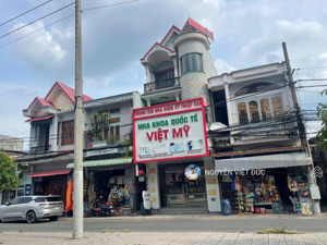 giảm 500tr bán gấp nhà mặt trục chính đường đôi chợ 434 đối diện kcn vsip1 kinh doanh sầm uất