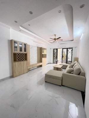 bán nhà riêng tại lĩnh nam, hoàng mai, hà nội, 9,986 tỷ, 45 m2 - 6t thang máy, full nt, vf3 vào nhà