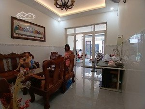 bán nhà mặt tiền đường 17 long thạnh mỹ q9. diện tích khủng kế bên vinhomes nguyễn xiển. giá 5.3 tỷ