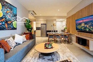 cho thuê chcc oriental plaza âu cơ, dt 85m2=2pn=11tr, 106m2 =3pn=13 triệu. lh hương