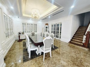 bán các căn biệt thự việt hưng giá chỉ từ 31,5tỷ, diện tích từ 105m2