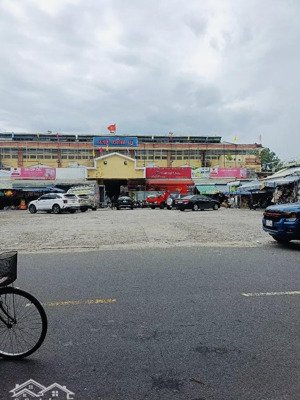 chính chủ cần tiền bán gấp nhà 2 tầng mặt tiền lê văn linh, sát chợ cẩm lệ, sát thăng long, đà nẵng