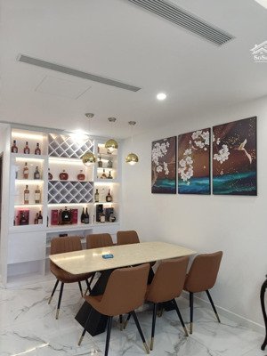 cho thuê sunshine city3 phòng ngủ giá chỉ 18tr rẻ nhất dự án