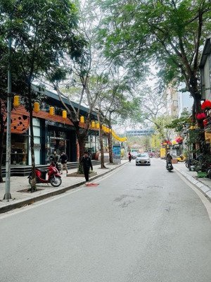 định cư mỹ bán gấp nhà phố trịnh công sơn nhật tân tây hồ 77m 7 tầng view hồ oto sát phố giá rẻ