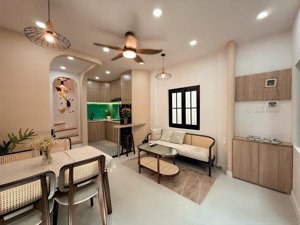 nhà mới 3 lầu đầy đủ nội thất lê văn sỹ,quận 3 gửi ae môi giới hoa hồng 60tr.