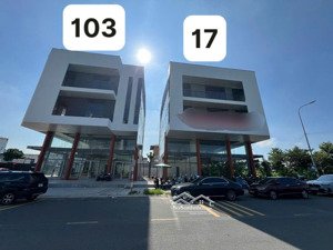 cho thuê tòa nhà view sông sài gòn - diện tích sàn 963m2 - ngay ubnd quận 2 - giá 299tr/tháng