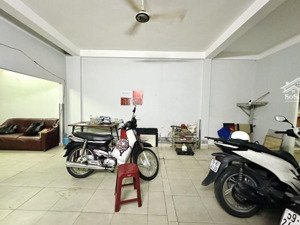 bán gấp căn hộ dịch vụ quận 10 - 6 tầng 28 phòng - gần mặt tiền đường 3/2 - không quy hoạch.