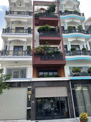 chính chủ bán nhà thạnh lộc 40, 64m, 1 trệt, 1 lửng, 3 lầu, sổ đỏ lh 