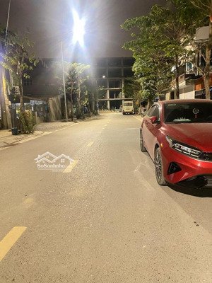 cc bán nhà mặt ngõ thông ô tô tránh 100m2 lý thánh tông, trâu quỳ, gia lâm đối diện kđt vin ocean