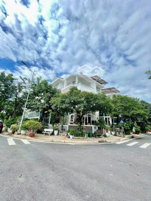 căn góc biệt thự jamona golden silk q7 - giá 28 tỷ full nội thất