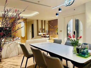 chủ nhà đi úc bán căn hộ 3 phòng ngủ 3wc park premium ecopark đi thang máy riêng 166m2 giá 10tỷ800