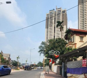 nhà đẹp ngô quyền 46m x 5 tầng mt 4m, ô tô đỗ cửa, vài bước ra phố, tặng nội thất, 8.x tỷ