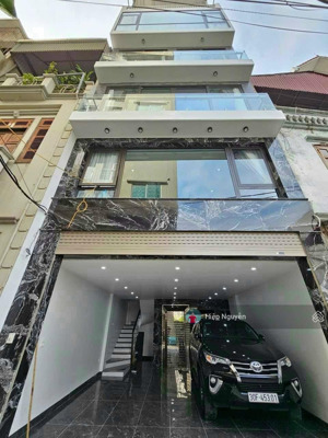 bán nhà ngõ 206 cổ linh đối diện aeon mall 56m 7 tầng thang máy gara ô tô 16 tỷ