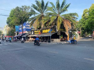 bán căn góc 2 mặt tiền 14 bình phú và đường số 10 (25m x 26m) giá 100 tỷ