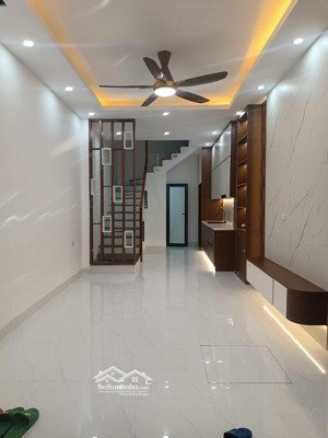 nhà mới lô góc ngõ rộng 3m cách mặt phố 30m