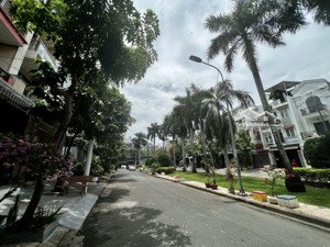 view công viên, gần đh văn lang hướng ra phạm văn đồng, 75m2, 15 tỉ, đặng thùy trâm, p13, bt.