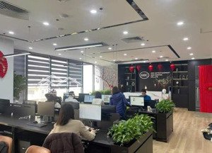 văn phòng vip phú diễn 144m2- 8tầng 1 hầm, vỉa hè, ôtô tránh, giá 42tỷ