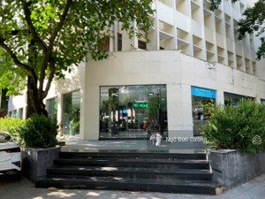 cho thuê mbkd cầu giấy 350m, lô góc 20m cực nổi bật, hợp thời trang, khu đông sinh viên 