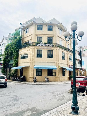 cho thuê mbkd đội cấn 250m x 2t, mt 12m, khu phố sầm uất hợp spa, siêu thị, thẩm mỹ 