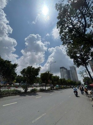 hxh thông, gần hàng xanh, 5p qua quận 1, 92.7m2, 7.8 tỉ, xô viết nghệ tĩnh, p21, bt