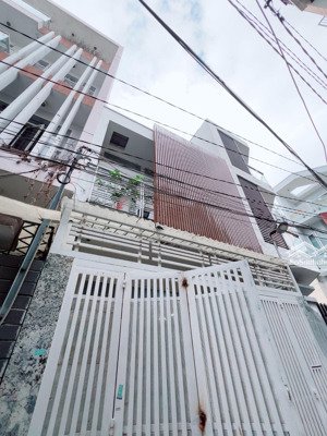 toạ lạc trung tâm tân phú - cách mặt tiền tân sơn nhì 30m - 4.5x13.5m thông số vàng - chỉ 7.x tỷ