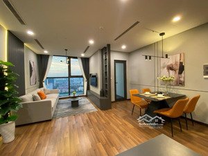 hot - bán căn hộ thiên niên kỷ, 61m2, 2 ngủ, wc, đủ đồ. giá: 5 tỷ