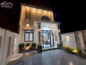 NHÀ TRỆT LỬNG MẶT TIỀN ĐƯỜNG THÔNG GẦN 173 PHƯỜNG PHÚ TÂN