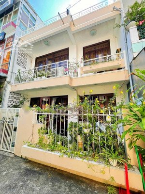 nhà 2 tầng trần hưng đạo_ đường rộng ô tô 5m { cách biển trần phú : 200m } giá: 8 tỷ.