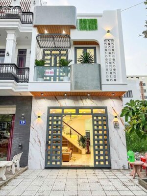 cần bán nhanh căn nhà 1 trệt 1 lầu đường D6 hồng loan, giá chỉ 4 tỷ 200 triệu